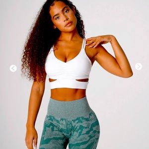 White NVGTN Evolve Sports Bra size M Brand new